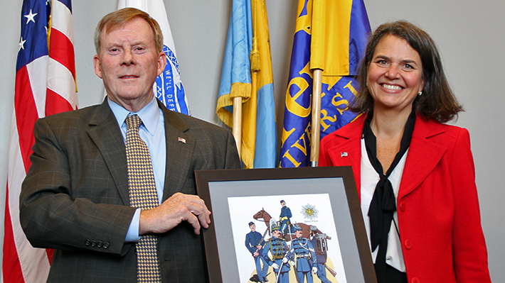 LeBow Alumnus Col. Thomas Matthews and Rebecca Weidesaul