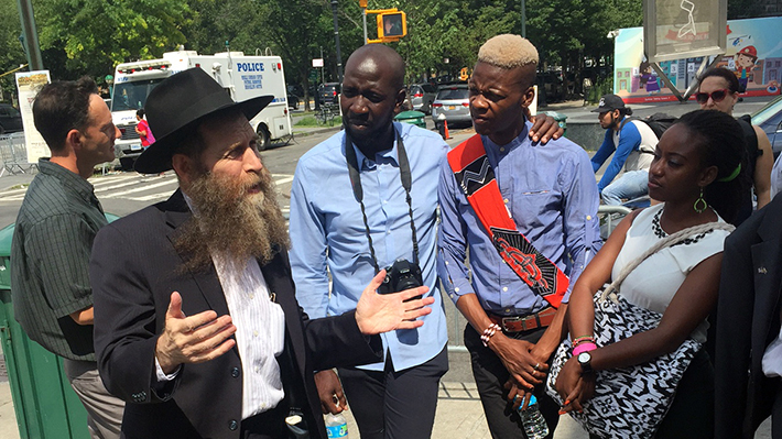 Mandela Fellows Meet with Rabbi Eli Cohen