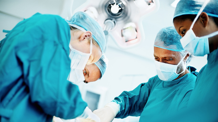 Surgical team working in the operating room