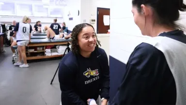 Cayla Williams Sport Business Cayla Williams works with student as an athletic trainer.