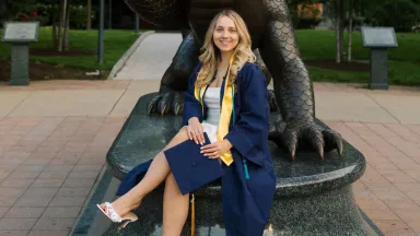 Lilly Arruabarrena, BS international business and finance '25