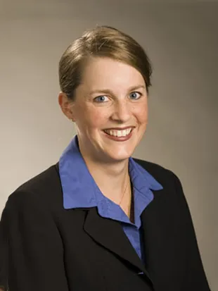 Headshot of Patricia Robak