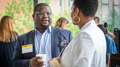 EMBA Alum Ricardo Hunter ’16 EMBA alumni event