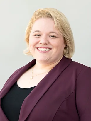 Headshot of Michelle Pearl