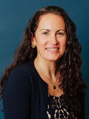 Headshot of Mandie Boardman