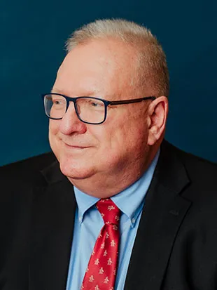 Headshot of Steven Szmutko