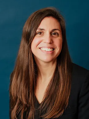 Headshot of Danielle Egnozzi
