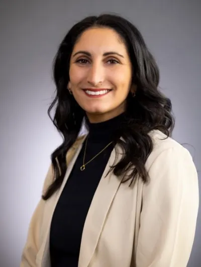 Headshot of Liza Barnes, PhD, Assistant Professor of Management