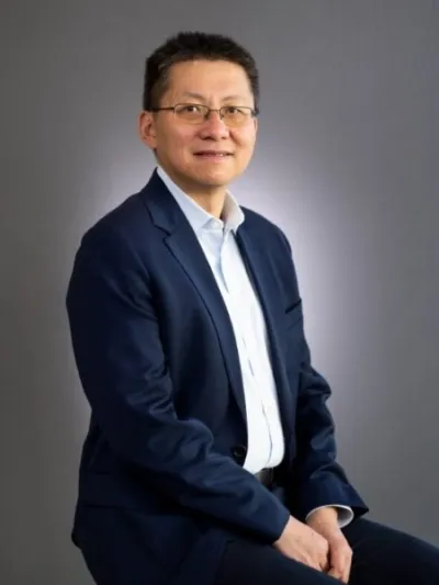 Headshot of Dali Ma, PhD Department Head & Associate Professor of Management