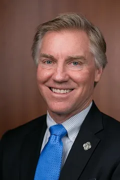 Daryl Brewster headshot