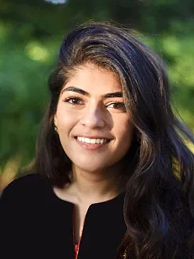 headshot of Zirwa Malik