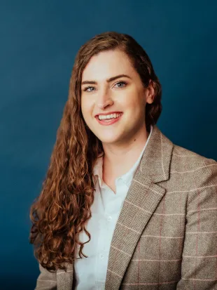 Headshot of Annie Estes