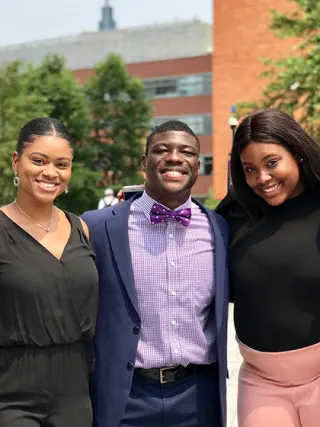 Students from LeBow BRIDGE together on campus